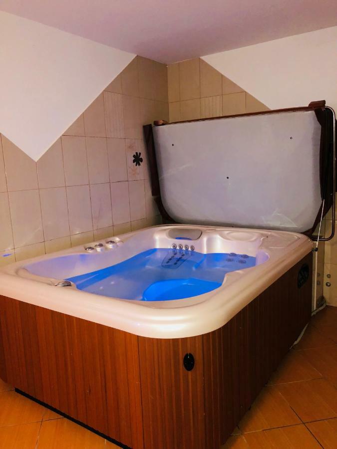 Apartmaji Zlata Lisicka Cerkno Eksteriør billede